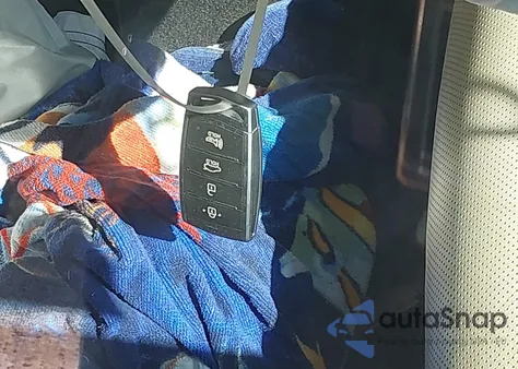 2019 Genesis G90 5.0 Ultimate z USA, uszkodzony, nr VIN KMHG54JH3KU053181